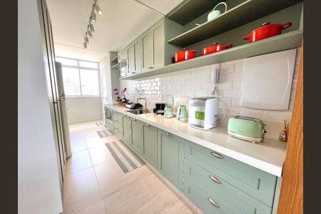 10_photo/94d1fe3b3b.f0f7dc6ef5e17e38-ATLAS-bfc4ade7-3c9b-49e3-a775-8fb6609986e0.jpg de apartamento à venda com 3 quartos, 150m² em Centro, Guarujá