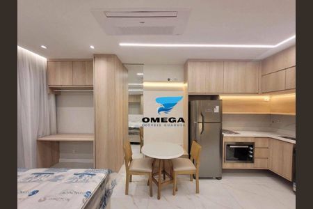 8_photo/94d1fe3b4f.b4783e4394fcec2d-ATLAS-c8fc69d5-262b-4975-81ea-57d80b5c0c7c.jpg de kitnet/studio à venda com 1 quarto, 35m² em Centro, Guarujá