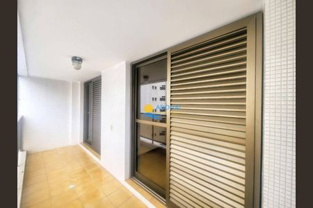 3_photo/94d1fe3cb9.19f1290eb84e67c8-ATLAS-b2618f20-7454-489f-9d4f-ad8e5171d3eb.jpg de apartamento à venda com 3 quartos, 95m² em Centro, Guarujá