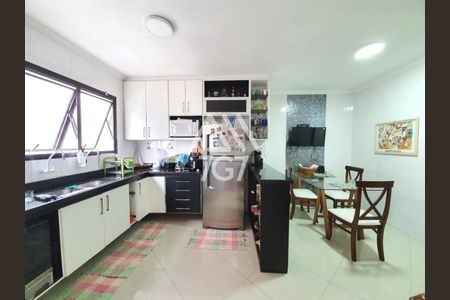 4_photo/94d1fe3d2b.e4f4913d7604206d-ATLAS-fce2c320-946f-40e2-8a00-e3af4b897103.jpg de apartamento à venda com 4 quartos, 145m² em Pitangueiras, Guarujá