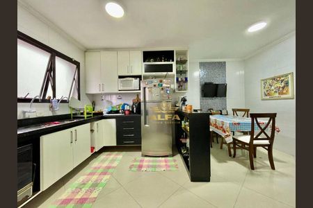 8_photo/94d1fe3d4f.e49e8c95c0c36b56-ATLAS-e9ead97b-663d-42a5-9f18-1d1622e7a7b2.jpg de apartamento à venda com 3 quartos, 150m² em Barra Funda, Guarujá