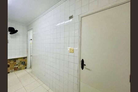 12_photo/94d1fe3d7f.5eb7cb7004d4dcc9-ATLAS-e10a0279-7266-4c58-b403-37018bfadec7.jpg de apartamento à venda com 1 quarto, 50m² em Centro, Guarujá