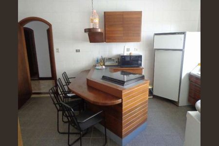 1_photo/94d1fe4185.b2ad6511705ad802-ATLAS-bc510bc1-b663-4bcb-a84a-7c8add8d9a67.jpg de apartamento à venda com 3 quartos, 251m² em Jardim Asturias, Guarujá