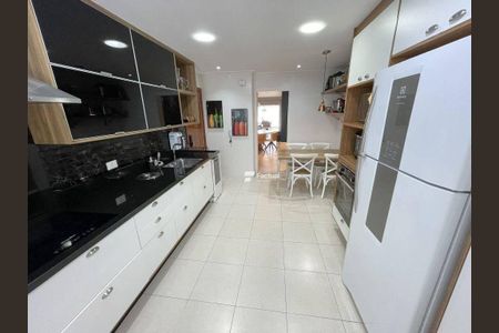 17_photo/94d1fe6a91.efe09a7b08f07f6b-ATLAS-1a5502d0-ae2f-473b-84a1-542c2184d04c.jpg de apartamento à venda com 4 quartos, 176m² em Vila Luis Antonio, Guarujá