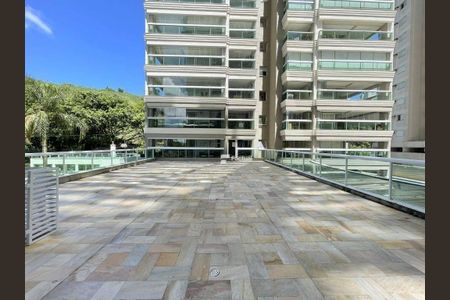 33_photo/94d1fe6a91.efe09a7b08f07f6b-ATLAS-c07cfc1b-8f6f-4e0d-85cc-b15e1f2a4808.jpg de apartamento à venda com 4 quartos, 176m² em Vila Luis Antonio, Guarujá