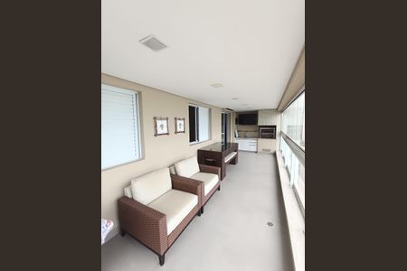 18_photo/94d1fe6a95.507a38b60af2f892-ATLAS-d9be3f43-2a96-48c7-a447-02fc20d45f2d.jpg de apartamento à venda com 3 quartos, 115m² em Jardim Las Palmas, Guarujá