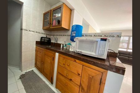 9_photo/94d1fe6abf.76bf8c00a94cc7c3-ATLAS-b92da2bf-baa4-4ead-83ce-05baee4b0141.jpg de apartamento à venda com 2 quartos, 75m² em Jardim Las Palmas, Guarujá