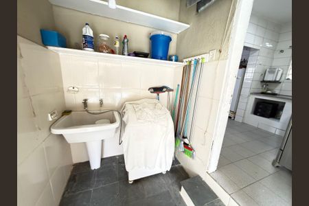 33_photo/94d1fe6ad3.84d273d2e1abbbdc-ATLAS-7a488d64-98e2-42de-9cfd-6d7b5cb2fac6.jpg de casa à venda com 5 quartos, 300m² em Vila Luis Antonio, Guarujá