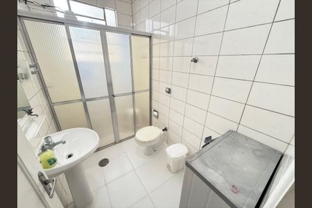 8_photo/94d1fe6ad3.84d273d2e1abbbdc-ATLAS-7ee2a7dd-be25-4e9f-88c5-93fbfb201972.jpg de casa à venda com 5 quartos, 300m² em Vila Luis Antonio, Guarujá