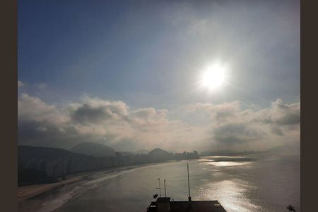 13_photo/94d1fe6aeb.8cdf125b31d61fa3-ATLAS-33d05a7b-08b9-46f4-b1d4-ef6f327e5de5.jpg de apartamento à venda com 3 quartos, 100m² em Jardim Las Palmas, Guarujá