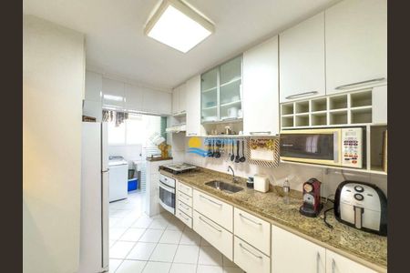 12_photo/94d1fe6aed.8ad38cce2269bb9e-ATLAS-9b3d0729-d1f4-4cfa-95a4-7eb99ffa2eec.jpg de apartamento à venda com 3 quartos, 98m² em Jardim Las Palmas, Guarujá