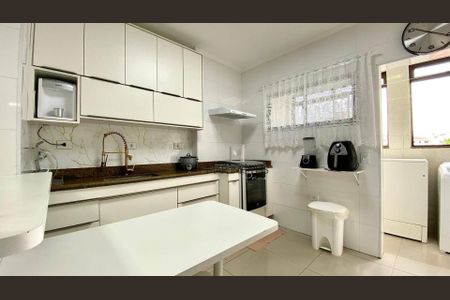 7_photo/94d1fe6b17.e6ecb65042bd32b3-ATLAS-17f3786e-b31b-4d06-960d-6ee2af092ea4.jpg de apartamento à venda com 3 quartos, 100m² em Vila Alzira, Guarujá