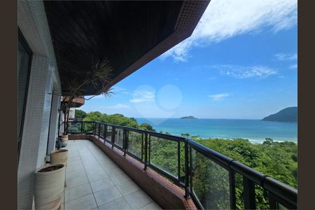 5_photo/94d1fe6b5d.64be89600eea995d-ATLAS-4dbc60a7-8552-4497-b1b8-e1aca07df0e7.jpg de apartamento à venda com 4 quartos, 214m² em Jardim Las Palmas, Guarujá