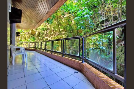 9_photo/94d1fe6b6b.4bfe5633bb019d47-ATLAS-e025b080-71cf-4350-8bae-e3aaca4a7e08.jpg de apartamento à venda com 3 quartos, 200m² em Tombo, Guarujá