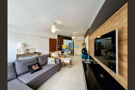 4_photo/94d1fe6c8b.f2378a0e786c3c13-ATLAS-cb9fec35-bc29-480c-90d2-a91b7a7e341a.jpg de apartamento à venda com 2 quartos, 65m² em Jardim Las Palmas, Guarujá