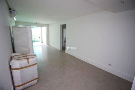 10_photo/94d1fe6cb5.90e10dff15e3094e-ATLAS-221b93ca-ba02-4552-bc4d-5dd1c4785fb8.jpg de apartamento à venda com 3 quartos, 185m² em Jardim Las Palmas, Guarujá