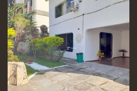2_photo/94d1fe6cb7.b63fb19834d8465e-ATLAS-82e576a0-8d05-46a7-81c2-cb2d9f1da5c3.jpg de casa à venda com 3 quartos, 420m² em Jardim Las Palmas, Guarujá