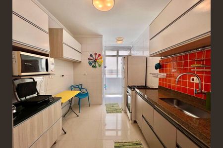 4_photo/94d1fe6cb9.1300cc2611e44dfd-ATLAS-a5970de7-3e6b-49a6-af23-ecf0b6e32689.jpg de apartamento à venda com 1 quarto, 57m² em Jardim Las Palmas, Guarujá