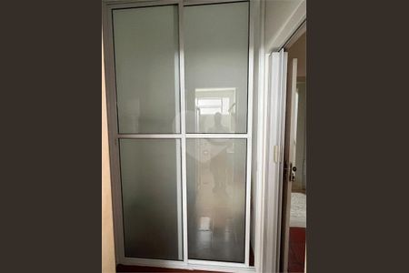 10_photo/94d1fe6cb9.fe96b63aec789ef1-ATLAS-347f47f6-4e85-4783-8b87-e0d4336f0154.jpg de apartamento à venda com 1 quarto, 43m² em Jardim Las Palmas, Guarujá