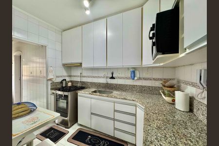 28_photo/94d1fe6cc5.4f01e810a805cb87-ATLAS-4578fa20-1f36-4c8a-b0cf-3b5aede43cb2.jpg de apartamento à venda com 3 quartos, 97m² em Jardim Las Palmas, Guarujá