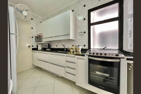 16_photo/94d1fe6cd7.705ff47cfda27c5f-ATLAS-1e8492f6-b87c-48e0-b636-c24e836215fd.jpg de apartamento à venda com 3 quartos, 100m² em Jardim Las Palmas, Guarujá