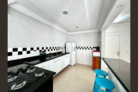 10_photo/94d1fe6ceb.efcb0d8a5755de48-ATLAS-909d2672-f5ce-4c90-9711-e42e33da8845.jpg de apartamento à venda com 2 quartos, 65m² em Jardim Las Palmas, Guarujá