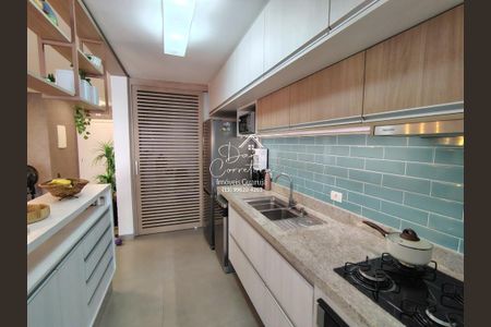 9_photo/94d1fe6cf1.66d20c69b9742df9-ATLAS-94de15be-8c63-4400-9ff4-470a44e54f44.jpg de apartamento à venda com 3 quartos, 121m² em Jardim Las Palmas, Guarujá