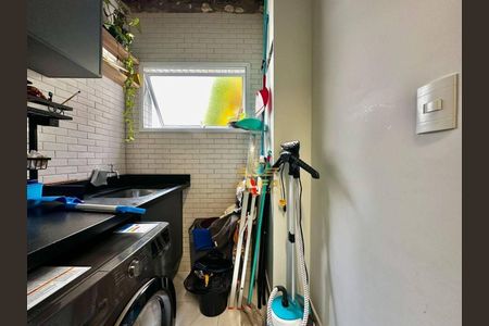 6_photo/94d1fe6d03.8f4e28178edbe1a6-ATLAS-318213c8-e3f9-4f46-aca3-fb584769078c.jpg de apartamento à venda com 2 quartos, 90m² em Jardim Las Palmas, Guarujá