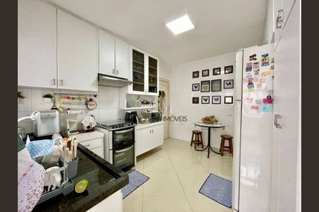 18_photo/94d1fe6d2d.348c62b414b1dd4e-ATLAS-5ded20bb-84c7-4017-a6e3-a445be4d175c.jpg de apartamento à venda com 3 quartos, 200m² em Jardim Las Palmas, Guarujá