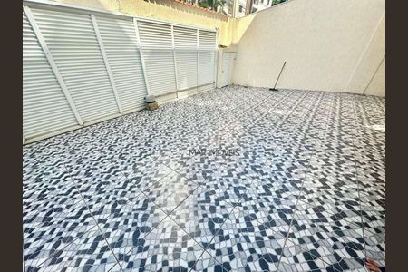 8_photo/94d1fe6d37.9ad21533b70d6dca-ATLAS-686d8b0f-2d40-47ce-8ea9-2db36fb153a8.jpg de casa à venda com 4 quartos, 268m² em Jardim Las Palmas, Guarujá