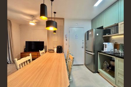 6_photo/94d1fe6d5b.aef4de6394ba8e6d-ATLAS-41a3133f-377e-4529-8c4b-ac4cfdf662e9.jpg de apartamento à venda com 2 quartos, 65m² em Jardim Las Palmas, Guarujá