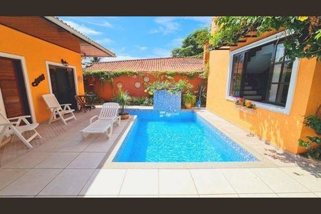 2_photo/94d1fe7269.0e5883cd31689f99-ATLAS-3d9e1c84-e98b-49dd-b285-7302214d0b19.jpg de casa à venda com 5 quartos, 240m² em Jardim Guaiuba, Guarujá