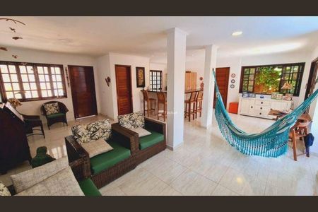 9_photo/94d1fe7269.0e5883cd31689f99-ATLAS-952c4cf0-6351-4c03-a81a-cc2abf67842e.jpg de casa à venda com 5 quartos, 240m² em Jardim Guaiuba, Guarujá