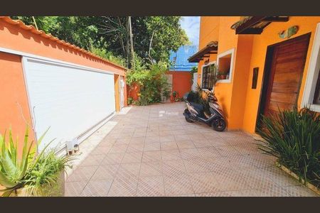 45_photo/94d1fe7269.0e5883cd31689f99-ATLAS-dc5212ee-336e-4517-a700-65f4daf6cd7e.jpg de casa à venda com 5 quartos, 240m² em Jardim Guaiuba, Guarujá