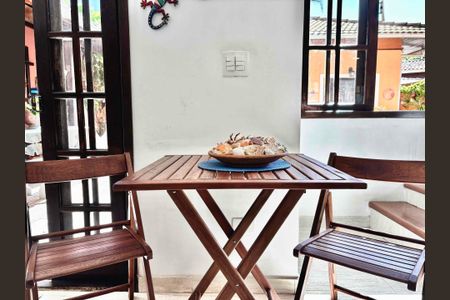 12_photo/94d1fe726d.ceff8192393c33de-ATLAS-a9b1d132-86ea-4806-bfa9-b14e71e2843b.jpg de casa à venda com 5 quartos, 240m² em Jardim Guaiuba, Guarujá