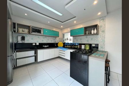 8_photo/94d1fe727f.55a02a71adc0634a-ATLAS-cb87eab6-333d-4dce-b38e-e75500e77437.jpg de casa à venda com 5 quartos, 400m² em Jardim Guaiuba, Guarujá