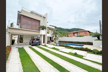 4_photo/94d1fe727f.c7030cdbc05da720-ATLAS-7f42c8e5-e13e-4a75-9595-2e5a74999982.jpg de casa à venda com 5 quartos, 385m² em Jardim Guaiuba, Guarujá