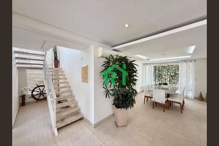 5_photo/94d1fe727f.ef81a7dd5601117a-ATLAS-7f2e61ca-4bb7-4d9a-b5cd-091069f5dd6a.jpg de casa à venda com 5 quartos, 385m² em Jardim Guaiuba, Guarujá