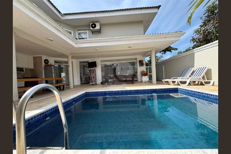 2_photo/94d1fe72c9.01061cb6ad72014f-ATLAS-145fbd25-5ec8-4b6f-b25f-a2d9d9bf01da.jpg de casa à venda com 3 quartos, 310m² em Jardim Guaiuba, Guarujá