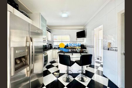 3_photo/94d1fe72c9.980f7dc2f2d81f2a-ATLAS-1b4e93e3-728d-465c-97de-1ce5cecc70c1.jpg de casa à venda com 3 quartos, 350m² em Jardim Guaiuba, Guarujá