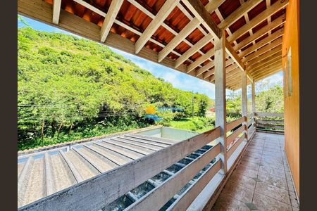 3_photo/94d1fe7367.929e80df48862145-ATLAS-c7eb708c-9dec-4063-9af1-7b8dba0ffce4.jpg de casa à venda com 4 quartos, 240m² em Jardim Guaiuba, Guarujá