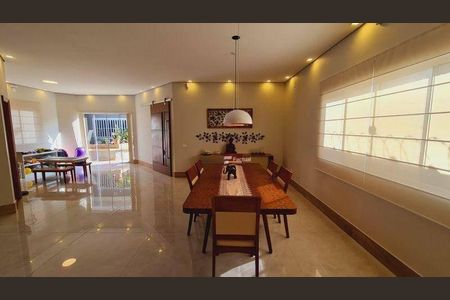 1_photo/94d1fe74c9.2bea4a0de6d30832-ATLAS-0728f99e-b750-4fc4-a361-2127b1dfd5d8.jpg de casa à venda com 3 quartos, 400m² em Jardim Guaiuba, Guarujá