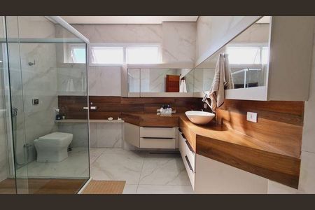 2_photo/94d1fe74c9.2bea4a0de6d30832-ATLAS-14ca34b5-87a2-4868-acaf-b5d108aed079.jpg de casa à venda com 3 quartos, 400m² em Jardim Guaiuba, Guarujá