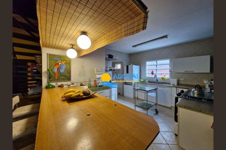 6_photo/94d1fe74d3.a095ebe9a9b9d05b-ATLAS-ab701b0d-6b39-4feb-87fd-4346c2c6bffa.jpg de casa à venda com 4 quartos, 202m² em Jardim Guaiuba, Guarujá