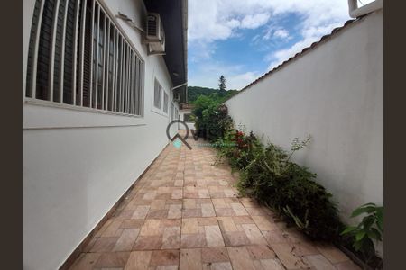 6_photo/94d1fe7559.f468b0c7bf094498-ATLAS-756df79c-4c91-4124-b4c8-7cda019c254b.jpg de casa à venda com 3 quartos, 189m² em Jardim Guaiuba, Guarujá