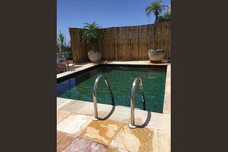 2_photo/94d1ffd03d.4e450a79de9ab72f-ATLAS-2875b5cd-e1c7-401e-a743-583e078ace8e.jpg de apartamento à venda com 3 quartos, 247m² em Jardim Tres Marias, Guarujá