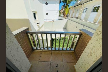 17_photo/94d1ffd07f.f962a7de3866bf9e-ATLAS-3cdbdc84-61c5-4f8b-9373-47f21c33bf48.jpg de apartamento à venda com 1 quarto, 49m² em Jardim Tres Marias, Guarujá