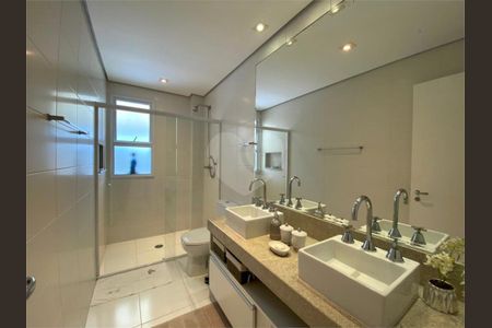 7_photo/94d1ffd089.f0d246bad4da1cd5-ATLAS-4acdf38e-fb09-4649-b050-94adc8c1c1ed.jpg de casa de condomínio à venda com 4 quartos, 351m² em Jardim Tres Marias, Guarujá