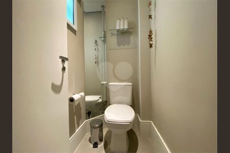 59_photo/94d1ffd089.f0d246bad4da1cd5-ATLAS-ab5c1a6a-ed63-421c-96bc-1e2bab74e8ed.jpg de casa de condomínio à venda com 4 quartos, 351m² em Jardim Tres Marias, Guarujá