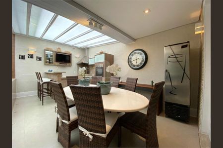 5_photo/94d1ffd089.f0d246bad4da1cd5-ATLAS-d4b2d1fe-8642-470a-a63e-3adf94fb0499.jpg de casa de condomínio à venda com 4 quartos, 351m² em Jardim Tres Marias, Guarujá